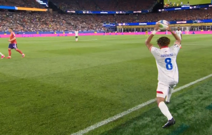 罗伯逊钻规则空子:手不触球规避5秒倒计时 罗伯逊钻规则空子:手不触球规避5秒倒计时