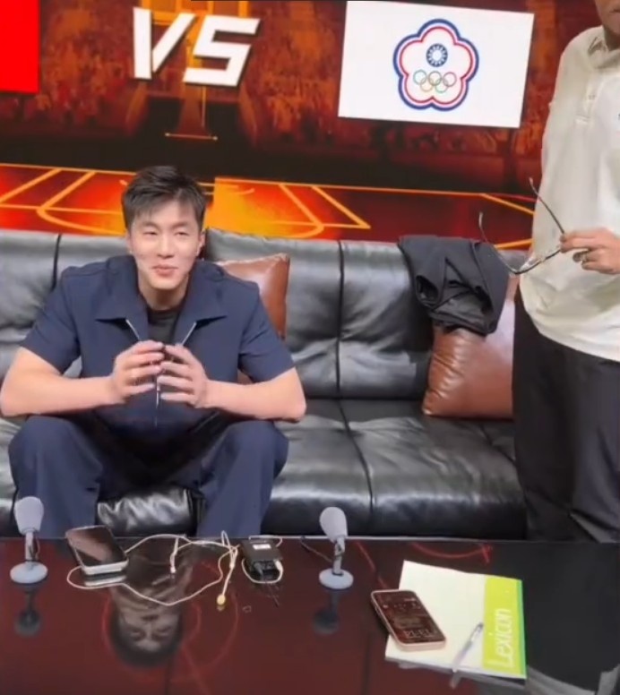 郭艾伦回应退役传闻:饭刚吃一半,还想打 郭艾伦回应退役传闻:饭刚吃一半,还想打