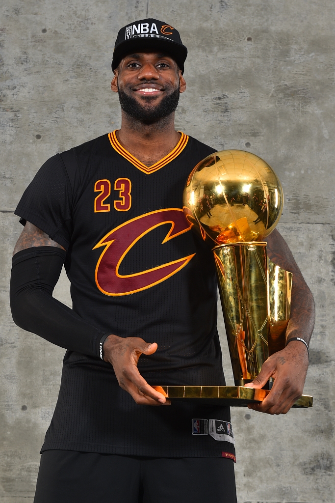 布伦森ESPY三奖加冕,NBA球员11次获最佳男运动员 布伦森ESPY三奖加冕,NBA球员11次获最佳男运动员