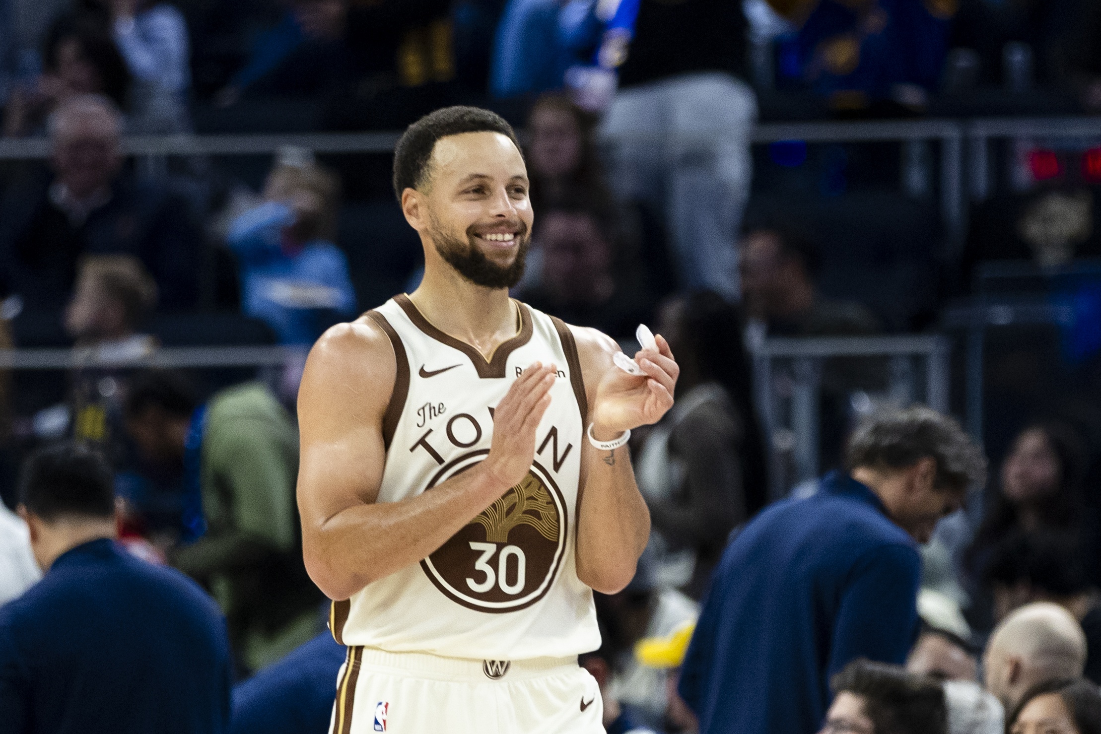 布伦森ESPY三奖加冕,NBA球员11次获最佳男运动员 布伦森ESPY三奖加冕,NBA球员11次获最佳男运动员