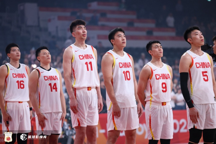记者:打沙特暴露问题提前摆上台面 总比放到中日生死战爆发要好 记者:打沙特暴露问题提前摆上台面 总比放到中日生死战爆发要好