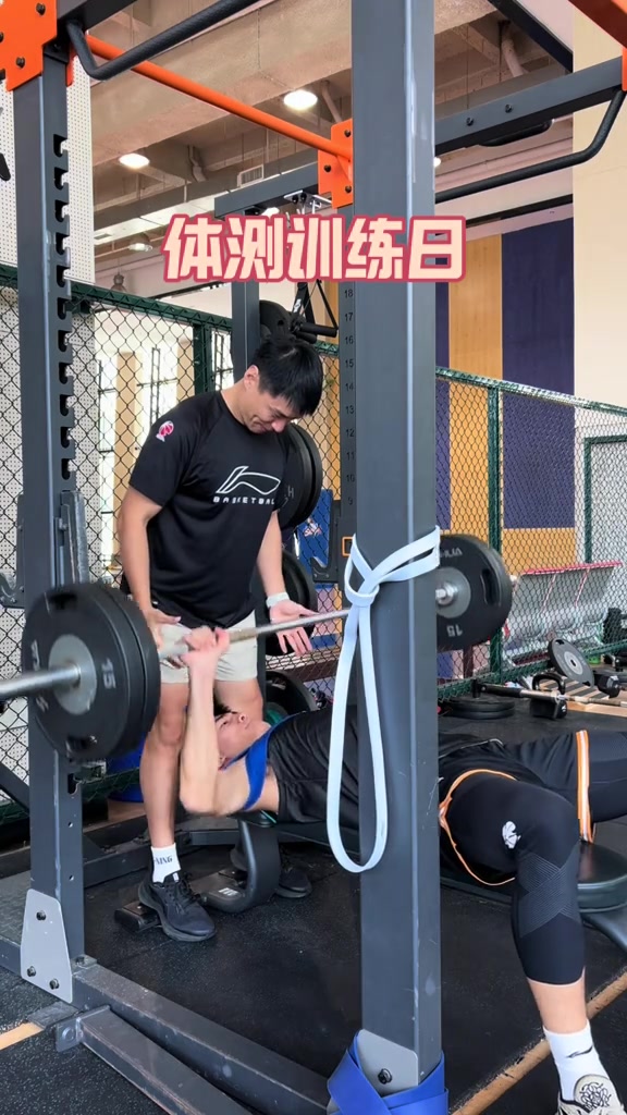 罗马尼亚对阵兹维耶兹达09比分