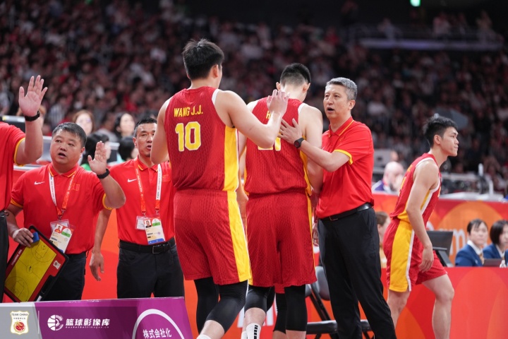 羊城晚报:这次我们又该如何鼓励你,中国男篮? 羊城晚报:这次我们又该如何鼓励你,中国男篮?