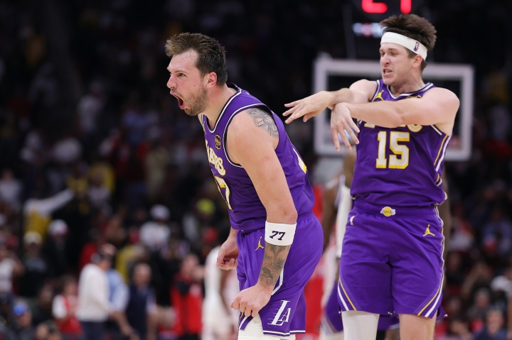 老詹离队后缺乏领导力？雷迪克：现在湖人是东契奇和里夫斯的球队